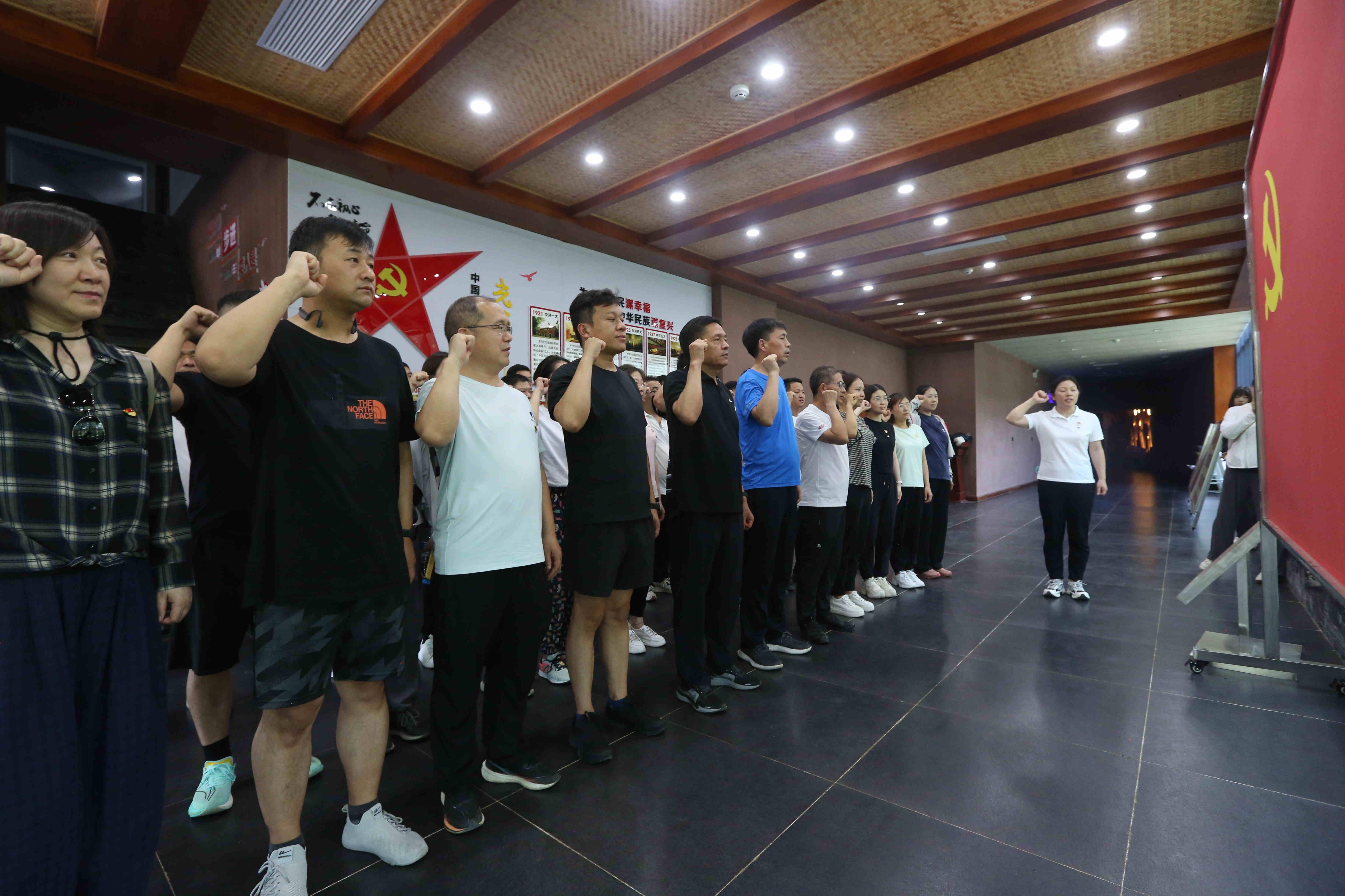 &#113;&#121;&#29699;&#21451;&#20250;&#45;&#40;&#21315;&#20159;&#41;&#95;&#23448;&#26041;&#32593;&#31449;